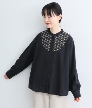 表起毛ヨーク刺繍ブラウス（ブラック・ML）