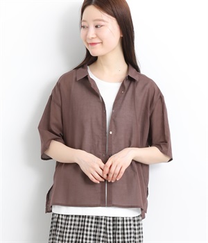 コットンいろいろボタン付きシアーシャツ(ブラウン-L)