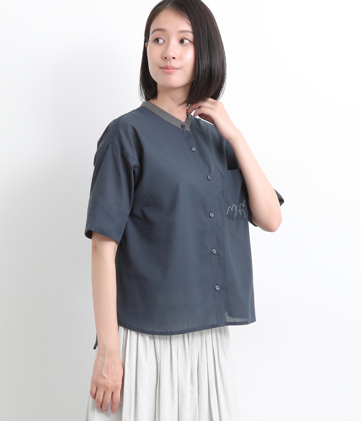 山刺繍入り配色襟シャツ(ネイビー-L)