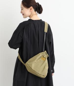 ナイロンドローストリングショルダーバッグ(ライトカーキ-F)