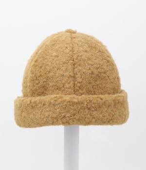 ポリエステルプードルボア隠れワッペン付きボアロールキャップ(キャメル-F)