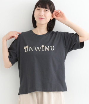 エンブロイダリーロゴTシャツ