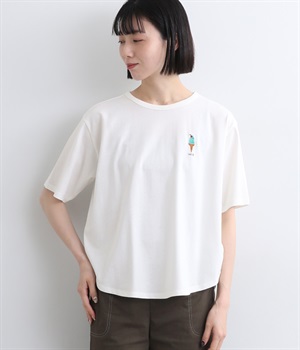 コットン天竺ワンポイント刺繍Tシャツ(オフホワイト/アイス-M)