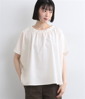 コットンリネン平織りギャザープルオーバー(オフホワイト-ONESIZE)