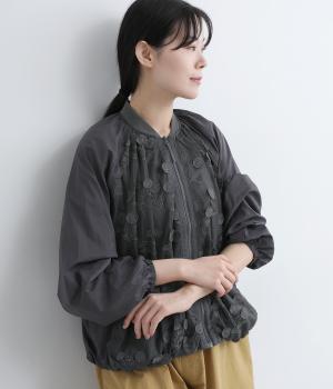エンブロイダリーギャザーブルゾン(チャコール-L)