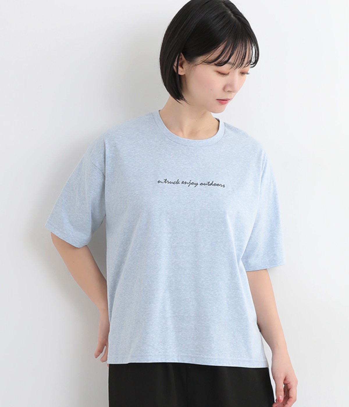 ロゴ刺繍入りTシャツ(ライトブルー-L)