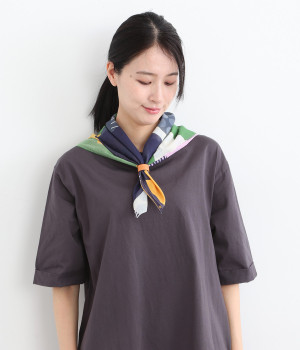 カザグルマ柄コットンスカーフ(グリーン-ONESIZE)