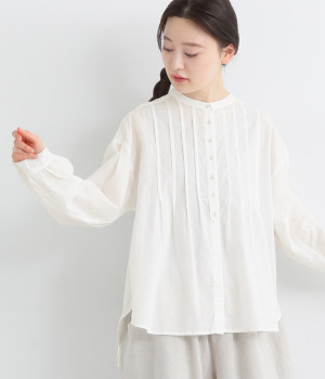 ムラ染めリネン　ピンタックシャツ(オフホワイト-ONESIZE)