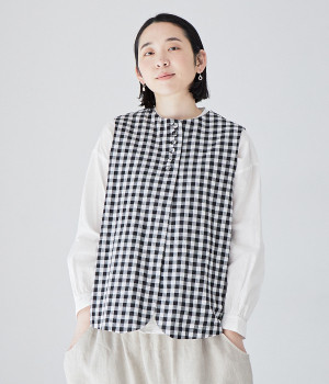 ギンガムチェック　ラウンドヘム多ボタンベスト(ブラック-ONESIZE)