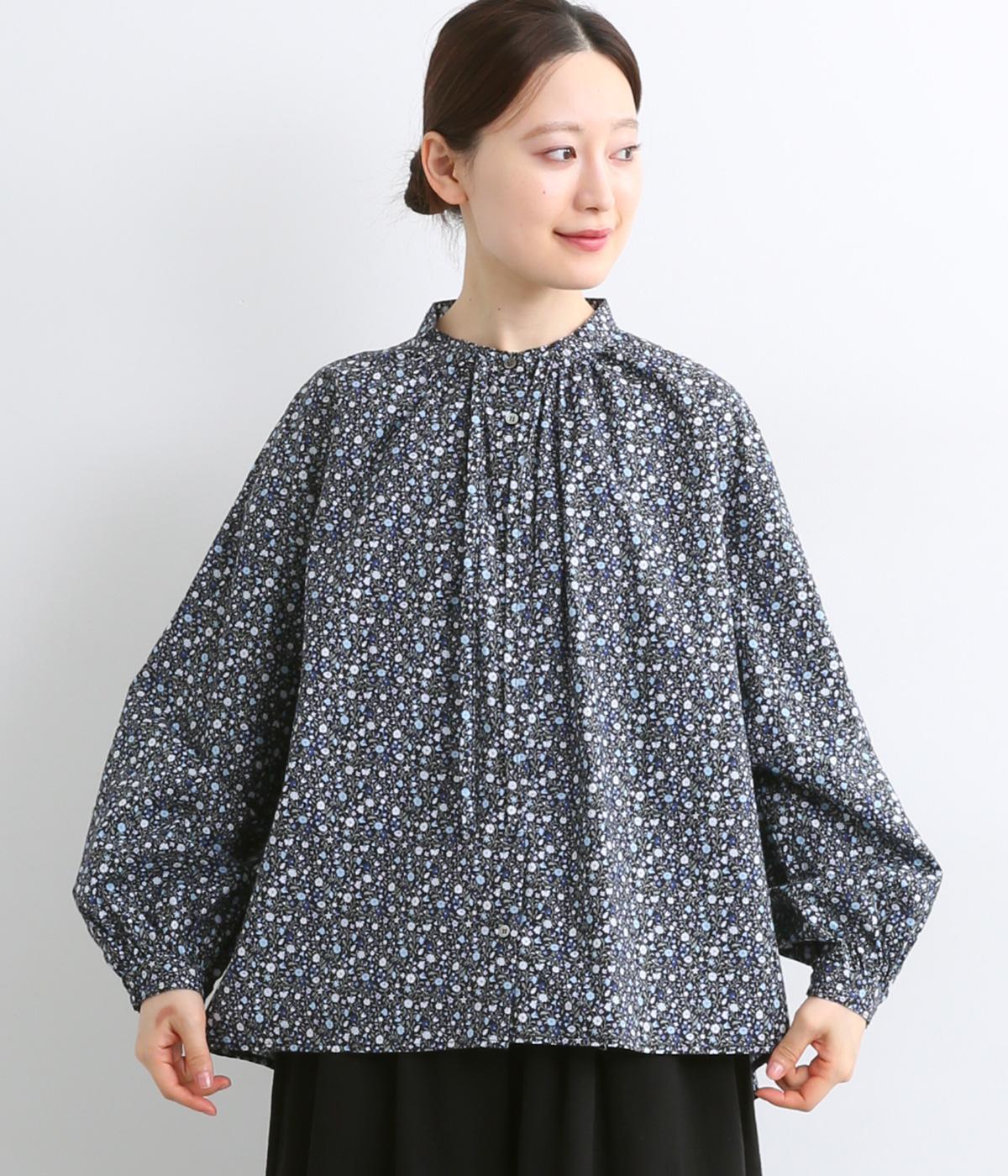 小花柄プリント　ネックリボンギャザーブラウス(ブラック-F)