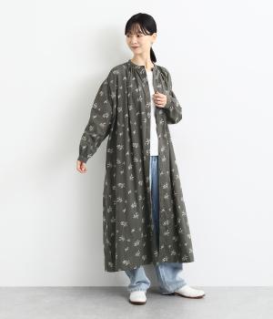 リネン調ポプリンオリーブ柄刺繍ネックギャザーワンピース(チャコール-F)