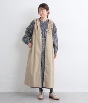 コットンリネンサンドウォッシュ フリルロングジレ(ベージュ-F)