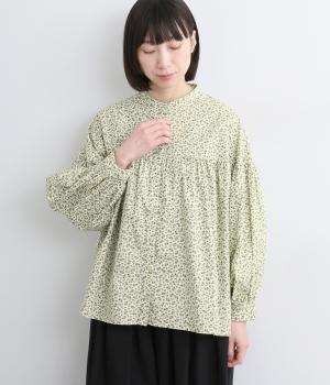 小花柄ギャザーフレアブラウス