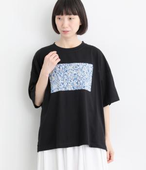 コットン天竺　多色花柄スクエアTEE(ブラック-F)