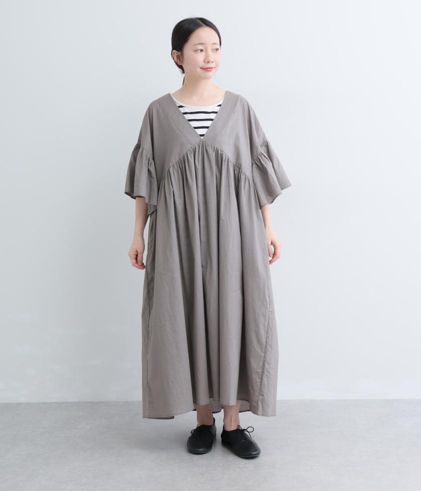 60コットンローン　Vネックワンピース
