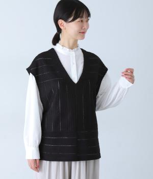 レースニットソーパッチワーク風Vネックベスト(クロ-F)