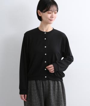 パウダリータッチクルーネックニットソーカーデ（クロ・F）