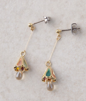 ステンドグラスランプのピアス