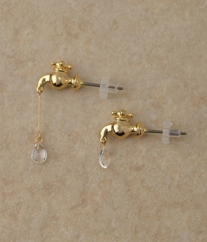 蛇口のピアス(ゴールド-ONESIZE)