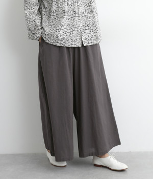 コットンリネンキャンブリックフレアパンツ(チャコール-L)