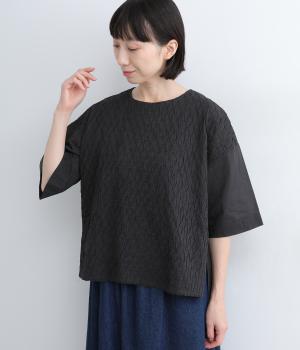 ローンキャンブリック刺繍ボックスシルエットブラウス(クロ-L)