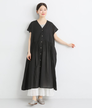 コットンボイルピンタックフレンチスリーブワンピース