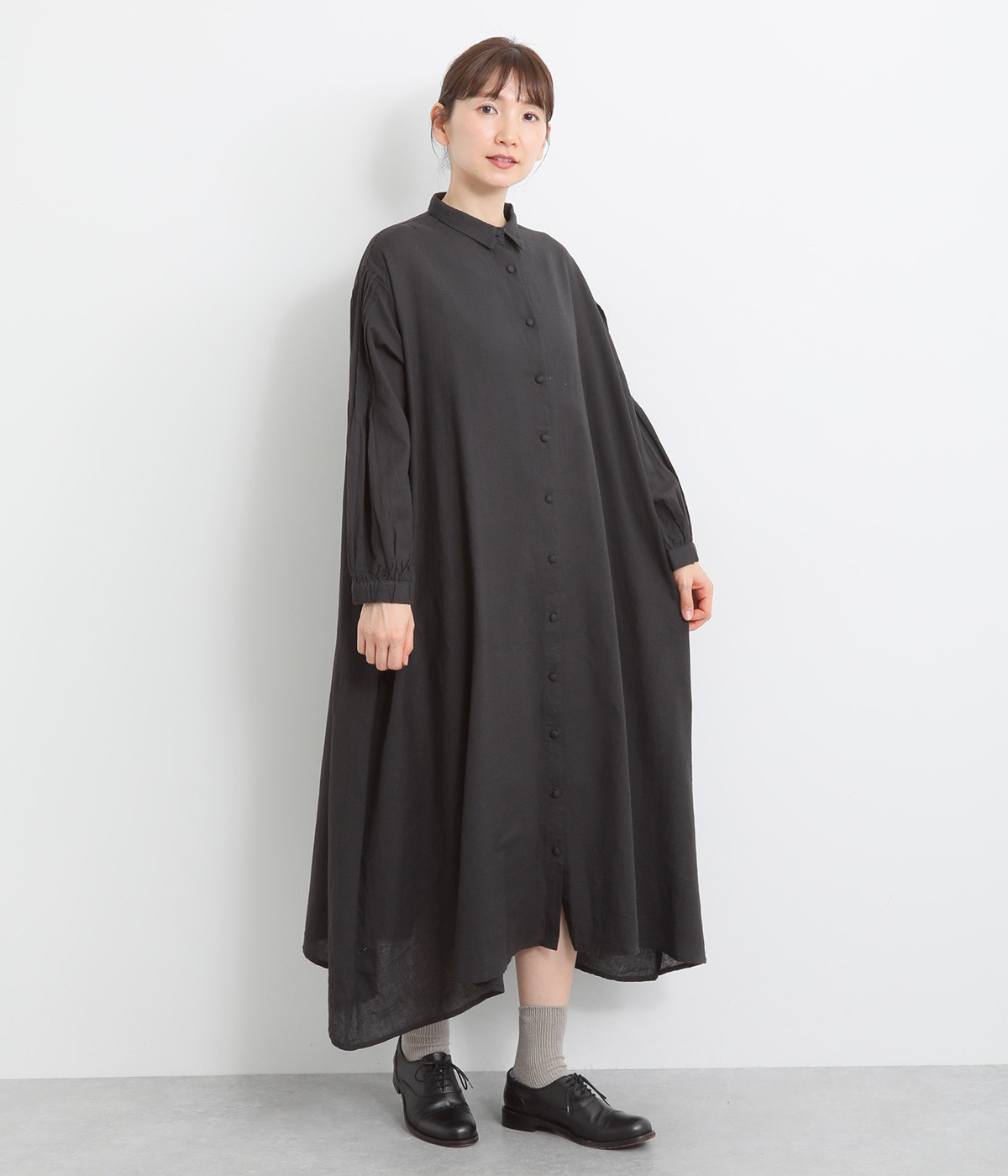 コットンリネンキャンブリックシャツワンピース(スミクロ-M)