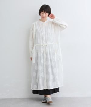 コットンボイル　ドットジャカードバンドカラーワンピース(オフホワイト-M)