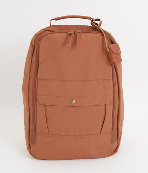 ウォッシュドナイロンリュック