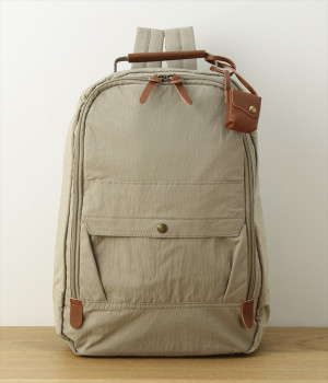 ウォッシュドナイロンリュック(ベージュ-ONESIZE)