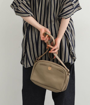 カウレザーミニショルダーバッグ(グレーベージュ-ONESIZE)