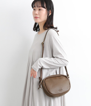 カウレザー オーバルショルダー(ダークブラウン-ONESIZE)