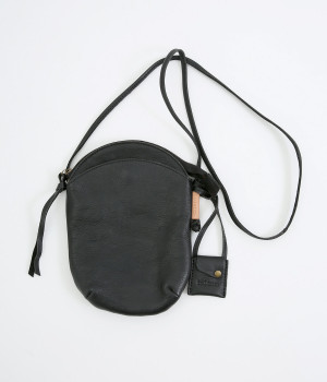 カウレザー　ミニサコッシュ(ブラック-ONESIZE)