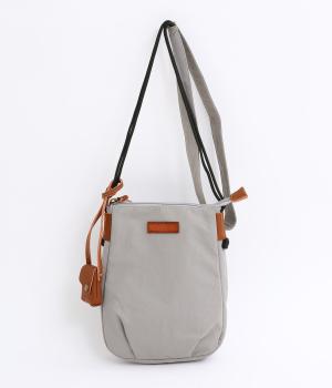 リンクルナイロンC ミニサコッシュ(ライトグレー-F)