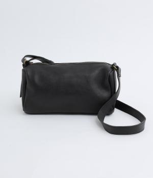 カウレザーボックスショルダー(ブラック-F)