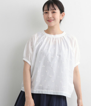 ボタニカルスワン刺繍ポンチョブラウス(オフホワイト-ONESIZE)