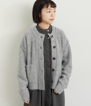 モックネックニットカーディガン