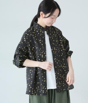 コットンブロードランダムフラワープリントフリル襟ブラウス(ブラック-F)