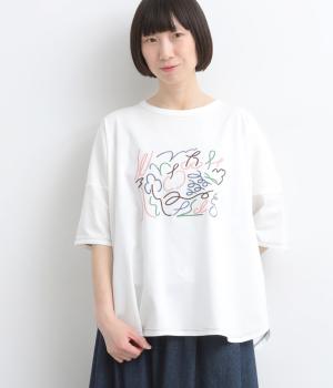 コットン天竺ダンシングフルール刺繍ゆるTシャツ(オフホワイト-F)