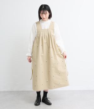 フラワー刺繍タックジャンパースカート(グレージュ-F)