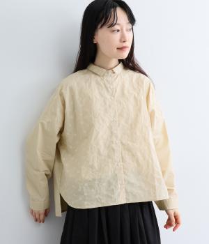 刺繍生地使いボックスシャツ（キナリ・F）