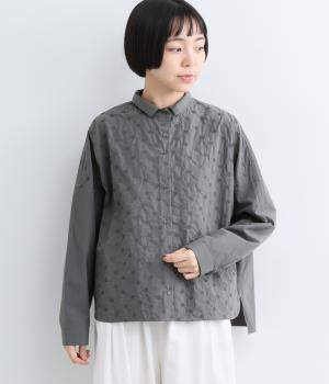 刺繍生地使いボックスシャツ（ダークグレー・F）