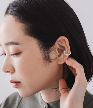 貝パールフープイヤカフ