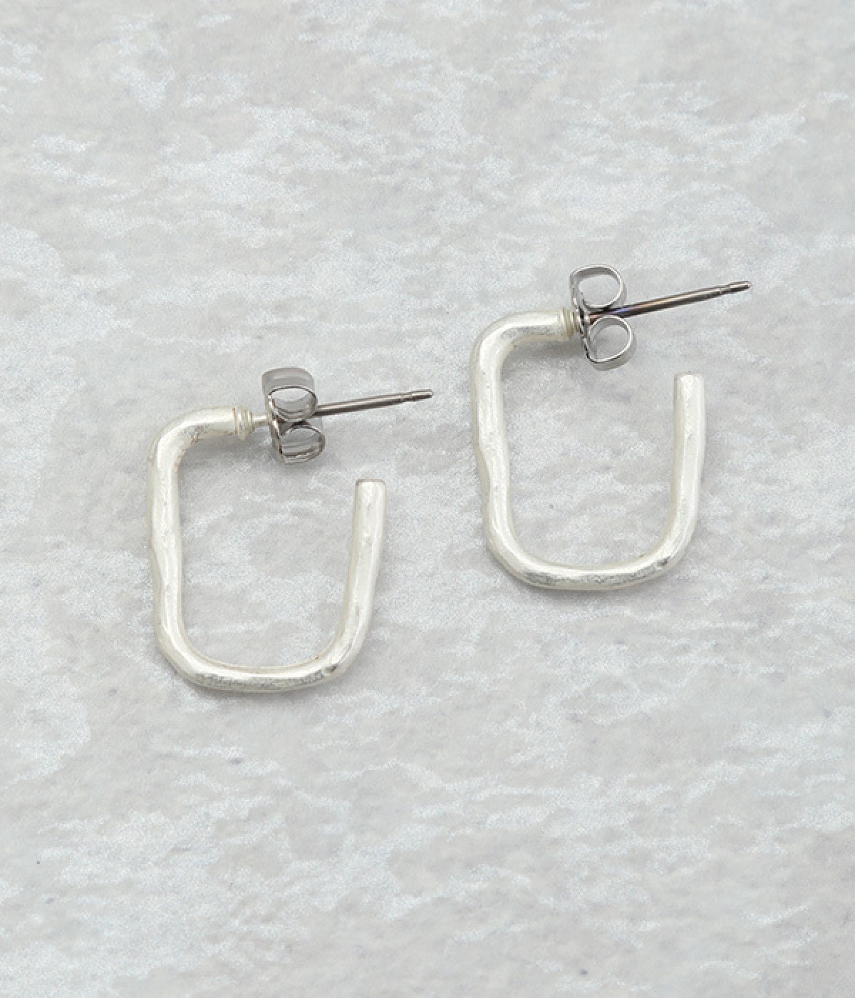 スクエアフープ　ピアス(シルバー-ONESIZE)