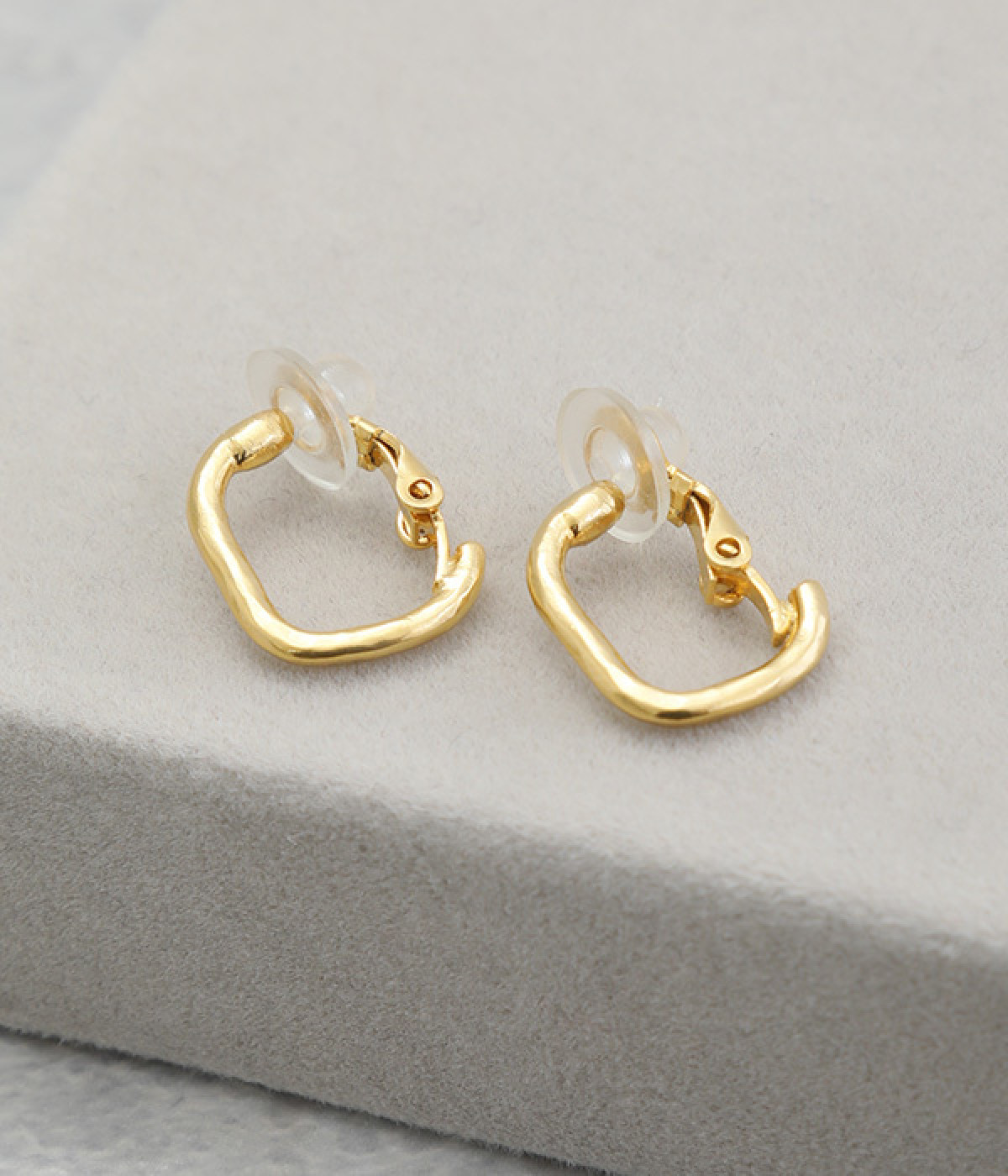 スクエアフープ　イヤリング(ゴールド-ONESIZE)