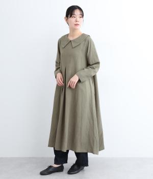 リネンレーヨン大きな襟の前タック後ろボタンフレアワンピース(グレー-F)