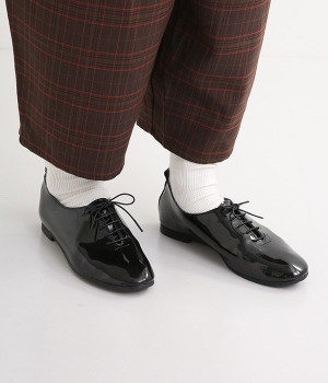 エナメルレースアップシューズ(ブラック-225)