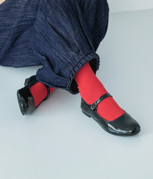 ストラップシューズ