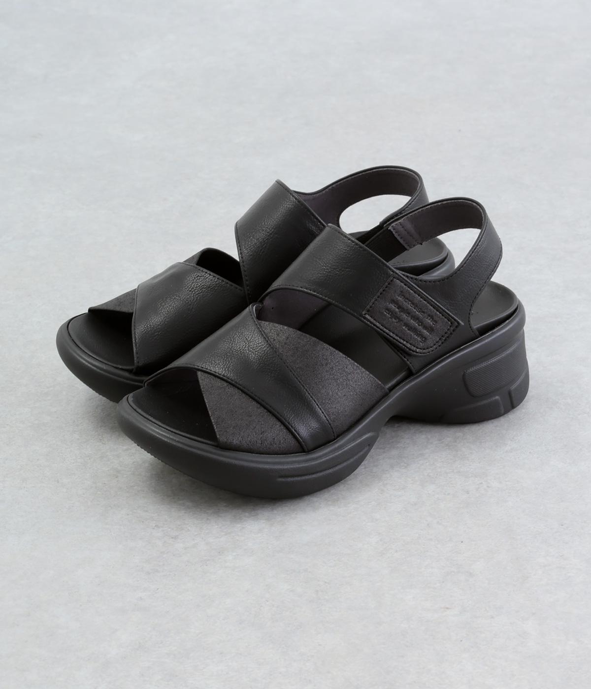 EVAインソール　軽量クロスベルトサンダル(ブラック-M)