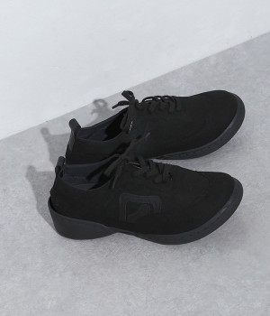 レースアップロゴスニーカー(ブラック×ブラック-LL)